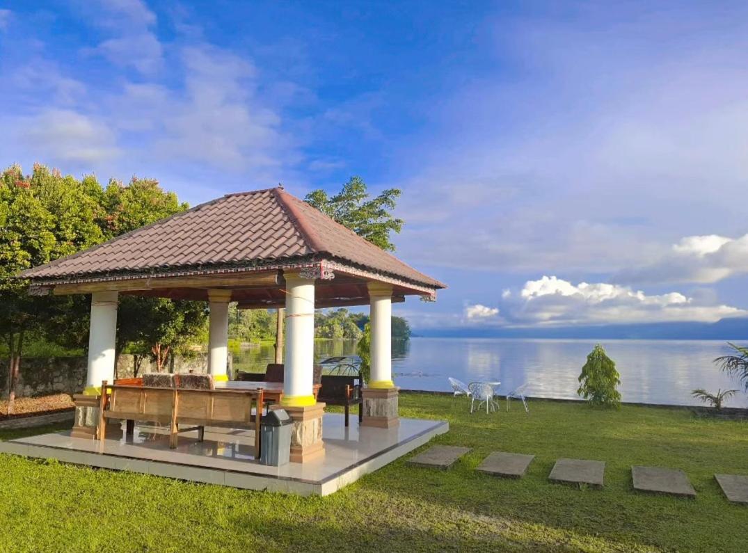Juma Cottages Tuk Tuk Exterior photo